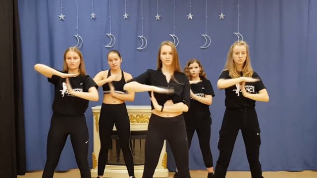 Roberto Kan - Dominion [choreo by Mari Verigina] VOGUE смотреть онлайн