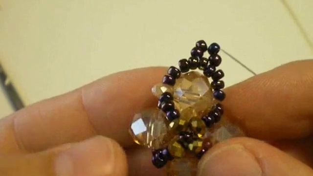 TUTORIAL ORECCHINI E BRACCIALE CON CIPOLLOTTI E ROCAILLE PRINCIPIANTI смотреть онлайн