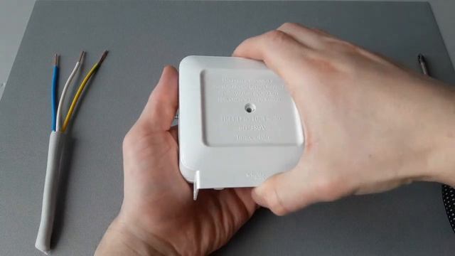 Распаечная коробка с клеммниками 40А смотреть онлайн