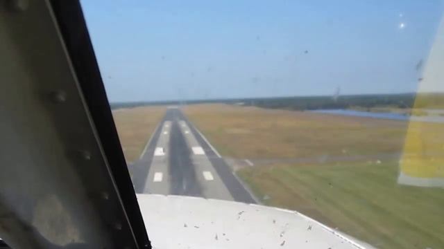 Landing Weeze Airport смотреть онлайн