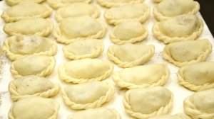 Вареники с картошкой. Идеальное тесто для вареников, пельменей | Это просто