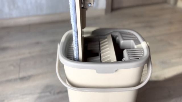 Швабра с отжимом / Швабра для мытья полов / Швабра с отжимом и ведром смотреть онлайн