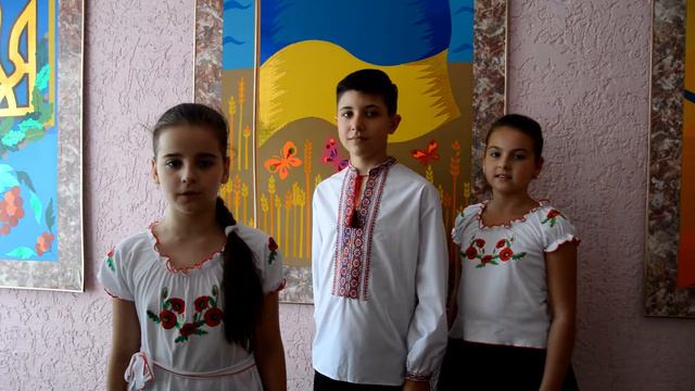 Привітання зі святом від КЗШ 94 для мешканців району смотреть онлайн
