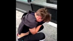 ? АМИР НАПАЛ НА ХЕЙТЕРА|| АМИР ХХЛ ЗАБРЫЗГАЛ БАЛЛОНЧИКОМ ГЛАЗА ХЕЙТЕРУ