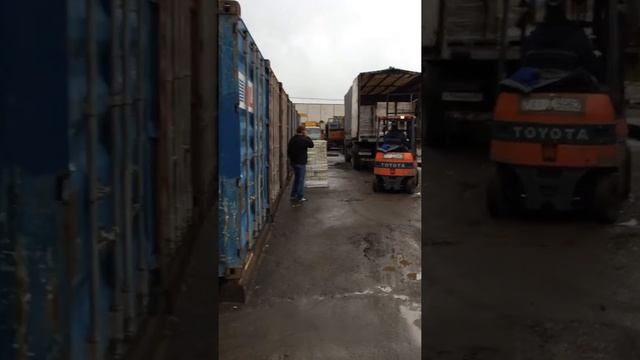 Как происходит погрузка/разгрузка в наш контейнер товаров на палетах. Sklad-24 смотреть онлайн