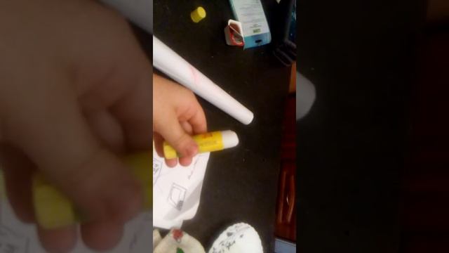 Как сделать своими руками мечь из 1 фонарика и 1 листа ЛЕГКО!!! смотреть онлайн