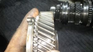 Изношеный синхронизатор 5-й передачи