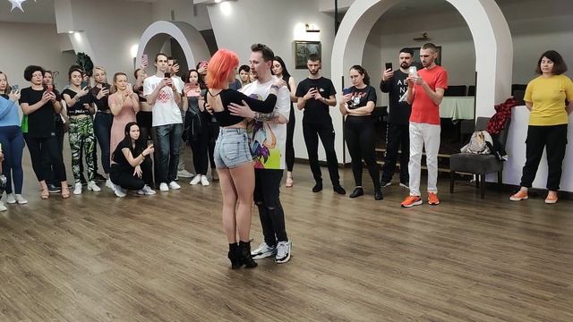 мк бачата Тарас і Галя смотреть онлайн