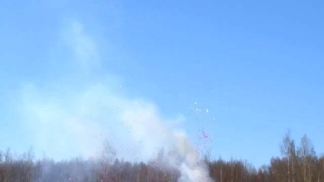 Дневной фейерверк (салют) "Медовый Месяц" смотреть онлайн