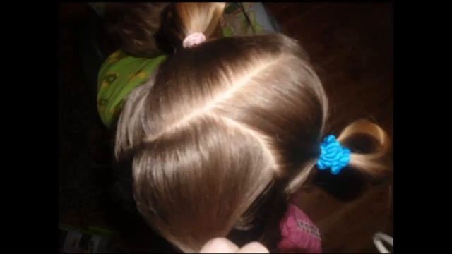 Детская прическа в виде сердца. Пошаговое выполнение прически смотреть онлайн