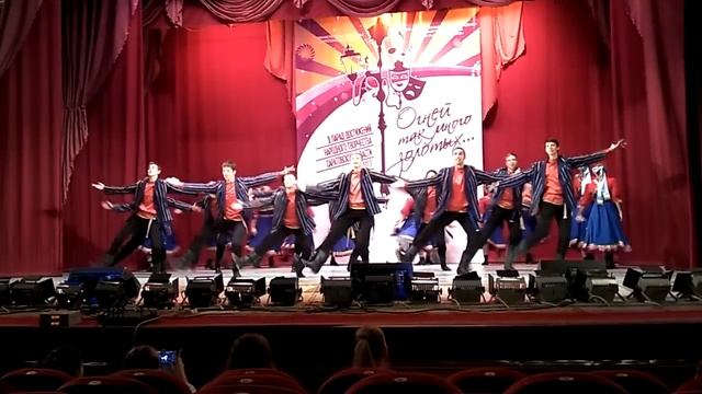 ансамбли Варенька и Потешки смотреть онлайн