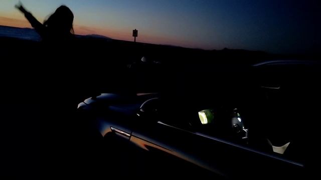 Очень красивый танец на закате. смотреть онлайн