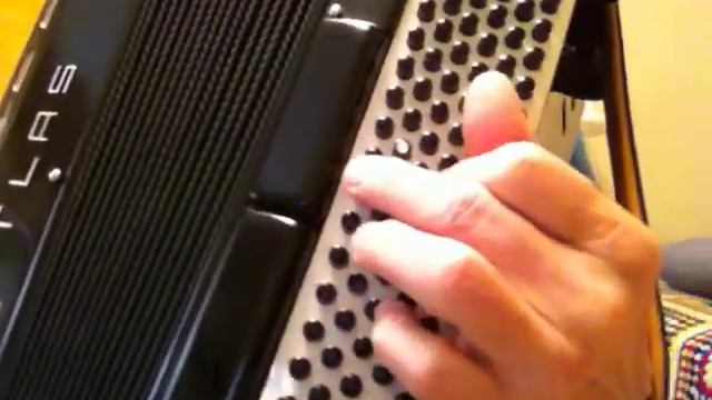 Stradella Bass Accordion: #12 "La Vie En Rose" Chords смотреть онлайн