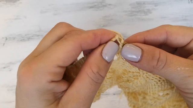 Рельефный, ажурный узор спицами Листья смотреть онлайн