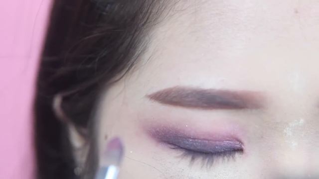 Grape Soda Makeup Tutorial смотреть онлайн