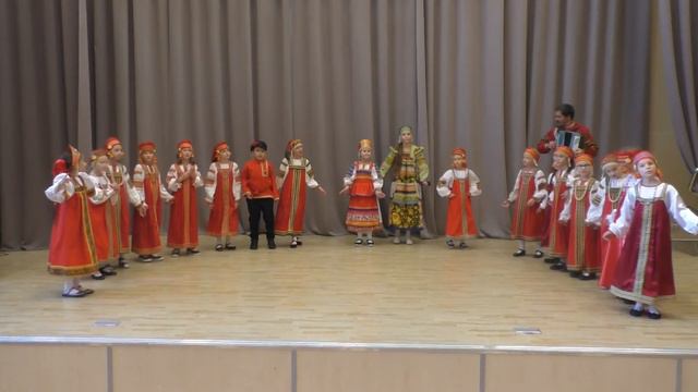 "Подъезжали мы под село", рус.нар.песня, ансамбль "Подсолнухи" (старш.гр), ГБОУ Школа №1450 "Олимп" смотреть онлайн
