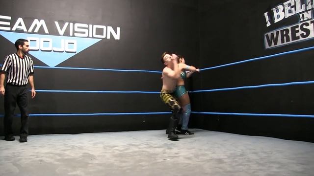 I BELIEVE IN WRESTLING BLAKE BANKS VS Kiah dream смотреть онлайн