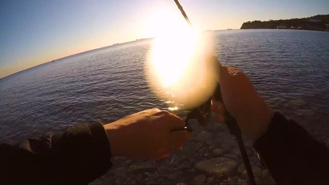 Первая рыбалка на МОРЕ! Рокфишинг в Геленджике - РЫБОЛОВНЫЕ ПУТЕШЕСТВИЯ смотреть онлайн