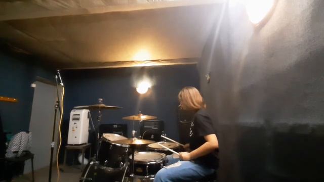кис-кис-трахаюсь(drum cover) смотреть онлайн