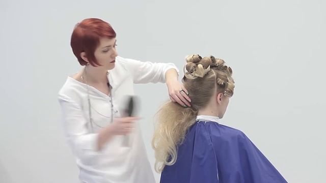 Высокая прическа с буклями смотреть онлайн