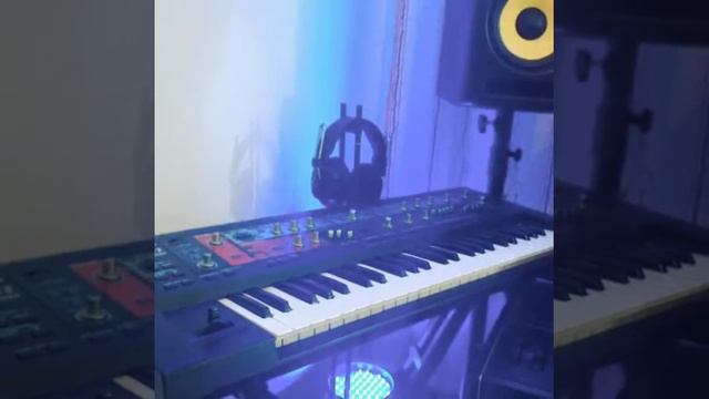 Korg Volca Beats/ Triton/ Wavestation/ Kurzweil K2000vp - Dancemania 90's / смотреть онлайн