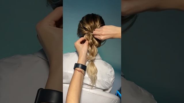 Свадебная прическа за 5 минут?Красивый пучок из волос.Простая и легкая прическа для ленивых.Лайфхак смотреть онлайн