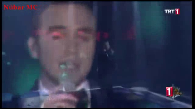 Mustafa Ceceli - Sarı Saçlarından Sen Suçlusun (TRT 1 - 31.12.2014)