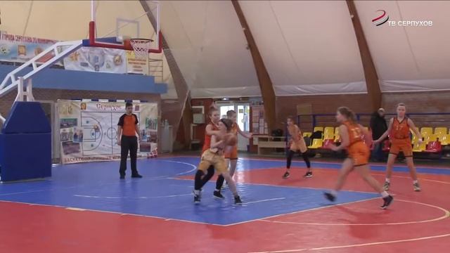 В Серпухове завершился традиционный турнир по баскетболу «Оранжевые снежинки» смотреть онлайн