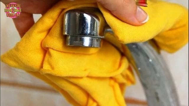 Он залил в туалетный бачок уксус. Только посмотрите, что произошло, когда он смыл! смотреть онлайн