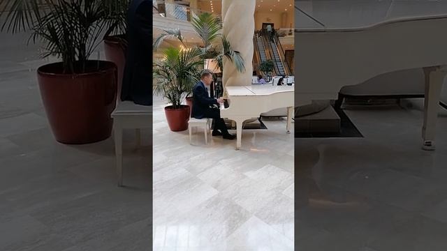 А.Зацепин. Куда уходит д... смотреть онлайн