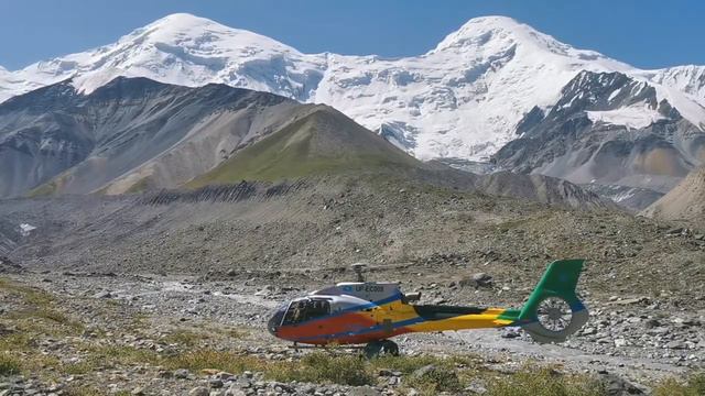 Eorocopter EC135 в горах Тянь-Шаня смотреть онлайн