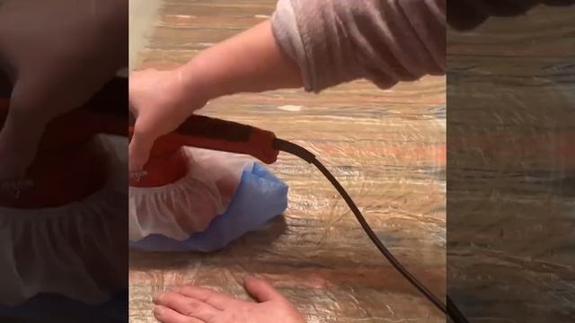 Свалянный шарфик с кистями из шерсти и самодельной пряжи. Пошаговое видео смотреть онлайн