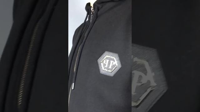 Тёплый Спортивный костюм смотреть онлайн