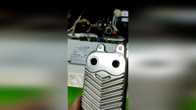 Промывка теплообменника второго контура газового котла Protherm Пантера средством GTphos смотреть онлайн