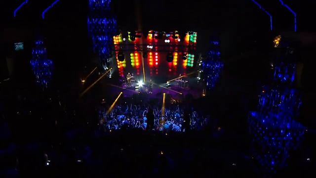 Группа ПИЦЦА - Пятница (Live @ Известия Hall) (1).mp4 смотреть онлайн