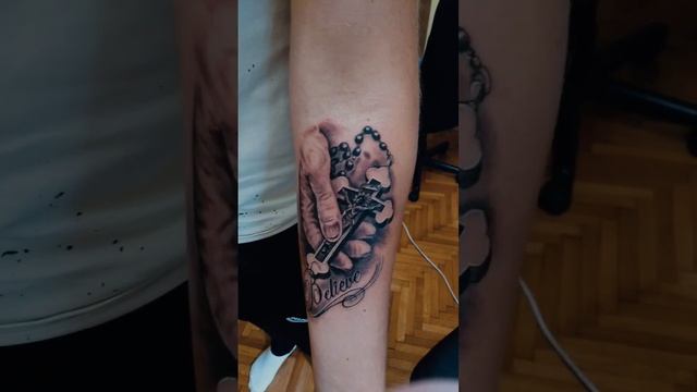 Vera i molitva #tattoo #ink #tattooart #shortvideo #tattooartist #cross #believe смотреть онлайн