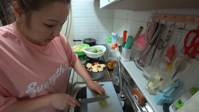 Готовим вкусняшку/овощи с мясом в рисоварке/Просто и вкусно смотреть онлайн