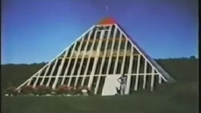 The Physics of Crystals Pyramids. by Les Brown... смотреть онлайн
