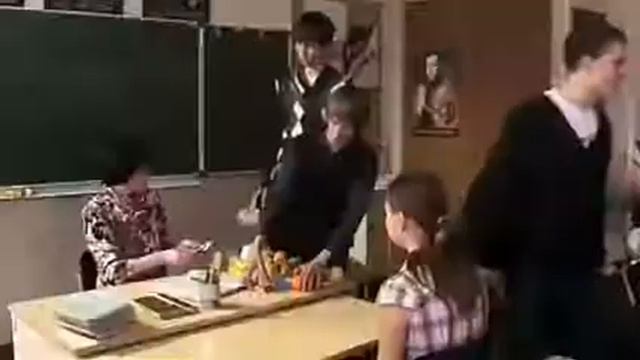 Как получать пятёрки в школе ? смотреть онлайн