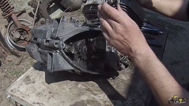 Без молотка и зубила разбираем двигатель ИЖ. смотреть онлайн