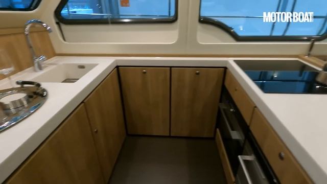Inside a €1.4m go-anywhere Dutch steel boat | Linssen GS550 Variotop yacht tour | MBY смотреть онлайн