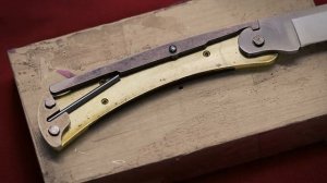 Устройство  складного ножа с замком Back Lock