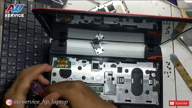 CARA MEMBONGKAR LAPTOP ACER FERRARI ONE 200 смотреть онлайн