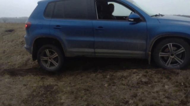 тигуан диагональное вывешивание смотреть онлайн