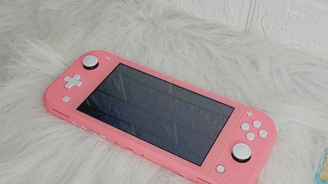 Switch lite coral unboxing + Animal Crossing Intro! смотреть онлайн