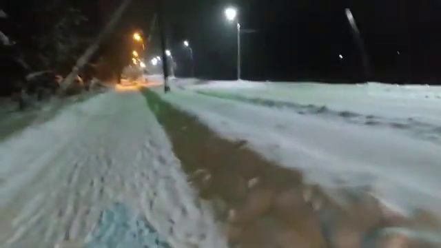 Зачем убрали на нашей остановке видеокамеры? смотреть онлайн