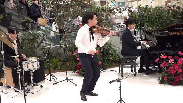 백화점에서 갑자기 '라라랜드 Ost' 연주했다가 레전드 나옴 ㄷㄷ 끝에 관객 쩌는 탄성 소름 ㄷㄷ (레이어스 클래식)