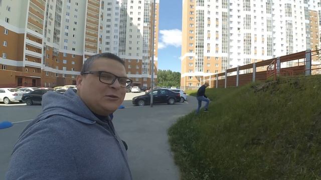 Про содержание площадки и стрижку газонов смотреть онлайн