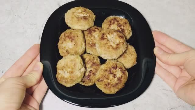 Сочные и вкусные котлеты из домашнего фарша и кабачка