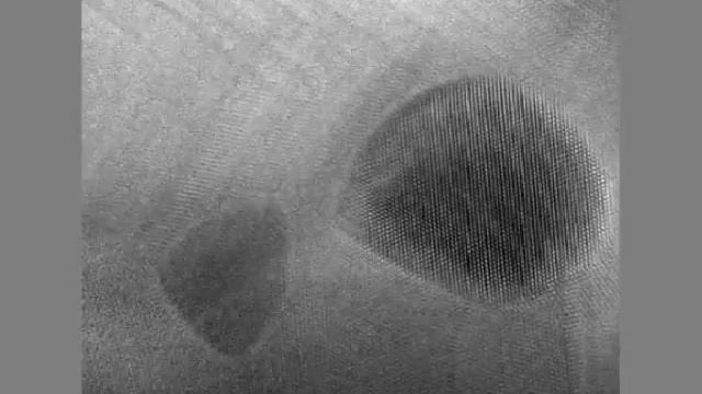 Watch Atoms of Gold on FeO Move Under an Electron Microscope смотреть онлайн